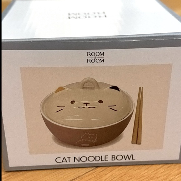 [NEW WITH BOX] CAT DESIGN BOWL WITH LID AND CHOPSTICKS - Picture 4 of 7